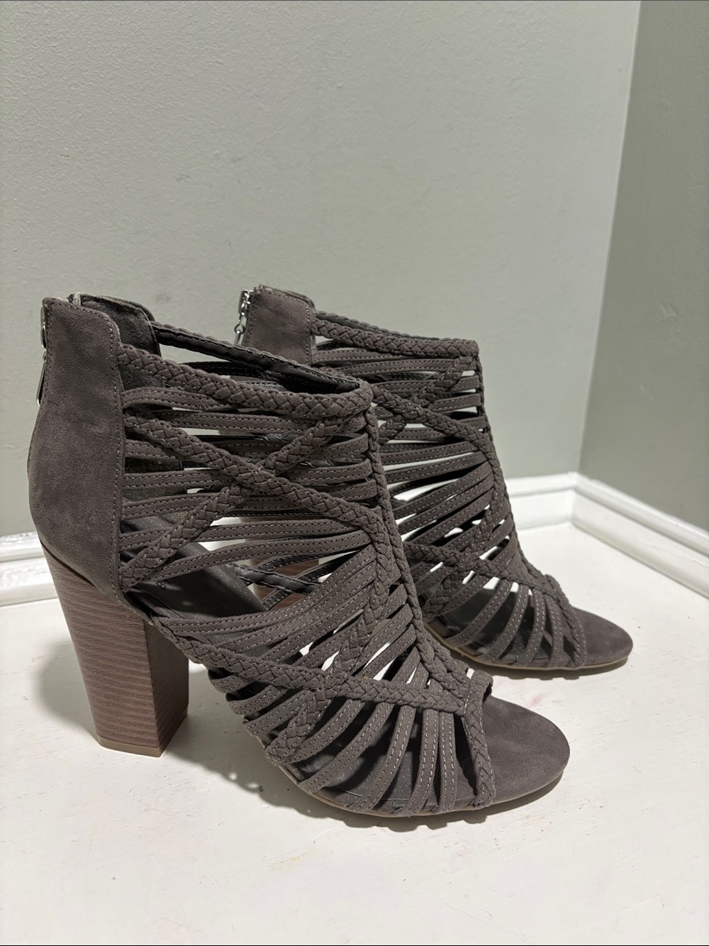 G by Guess Braided Cutout Block Heel Sandals - Taupe-size 8.5